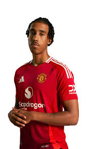 Leny-Yoro | Manchester United